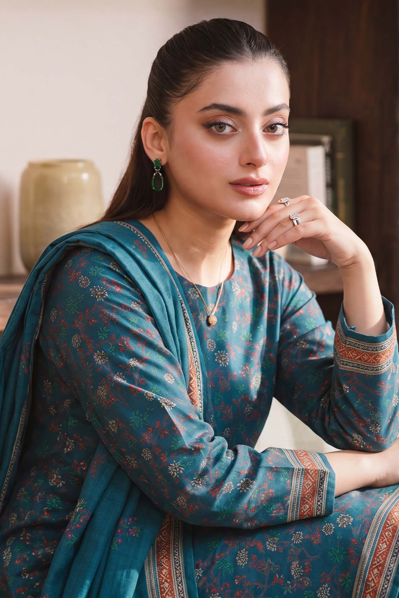 Bagh-e-Iram Jacquard Lawn V2 D12
