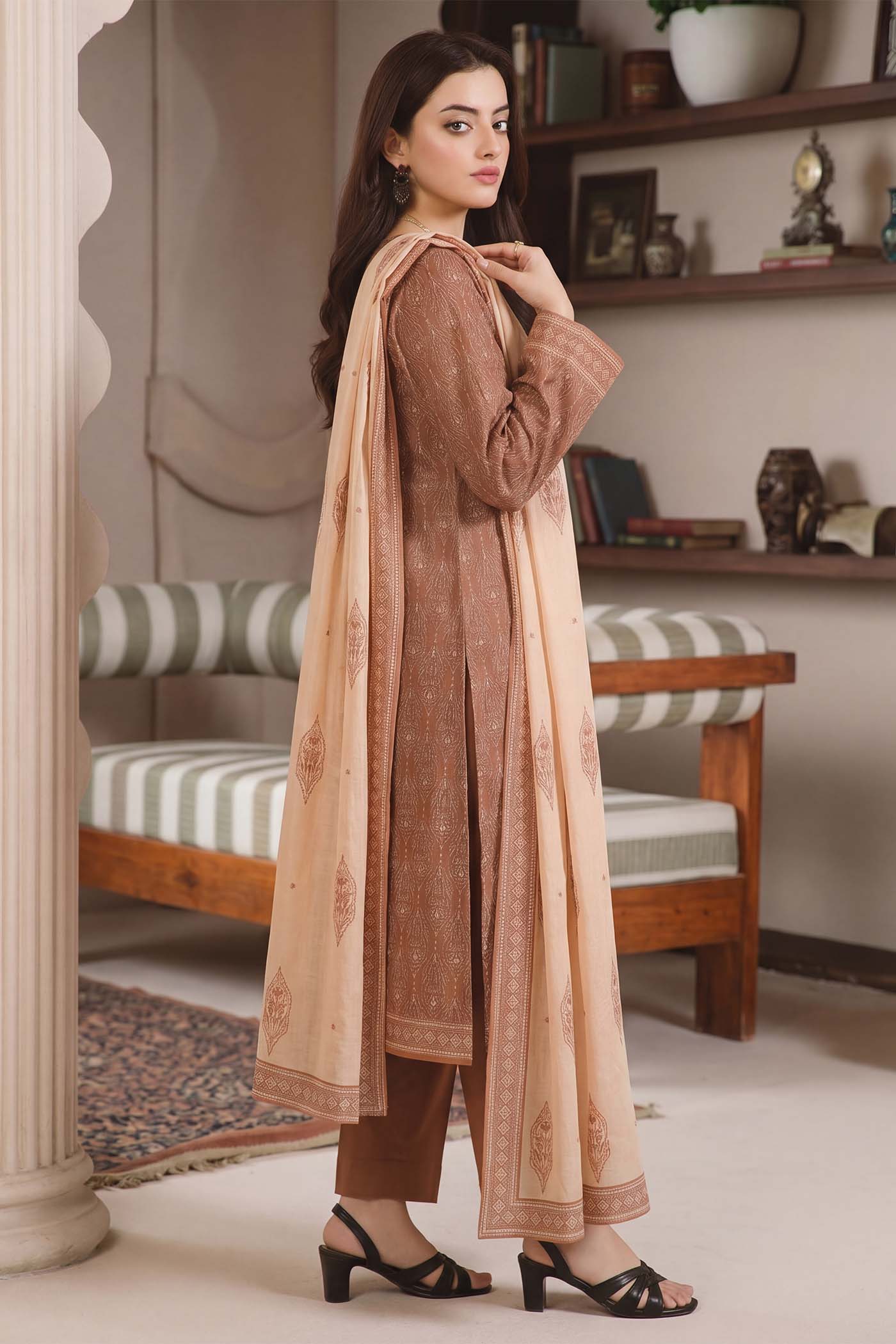 Bagh-e-Iram Jacquard Lawn V2 D15 Secondary image
