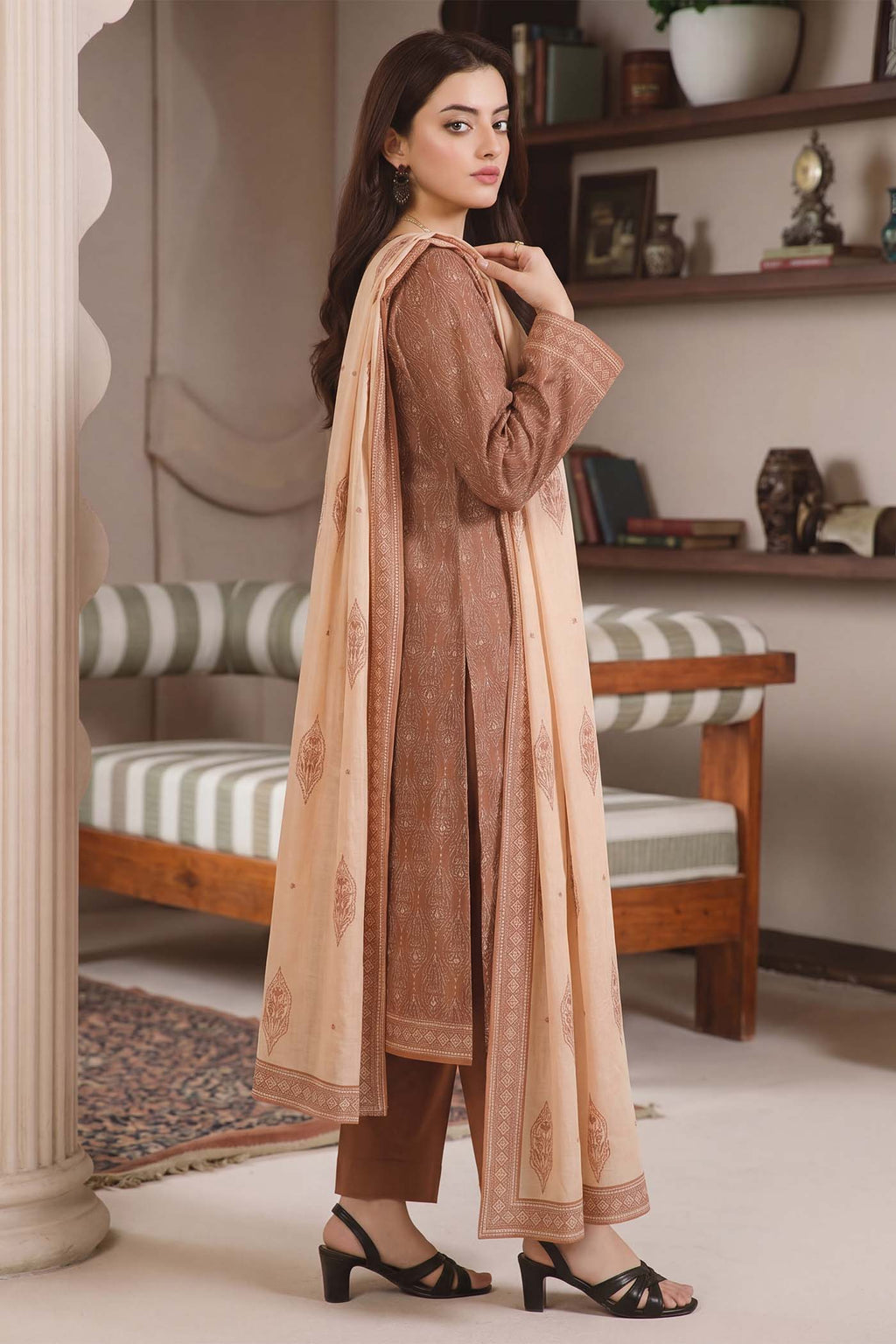 Bagh-e-Iram Jacquard Lawn V2 D15