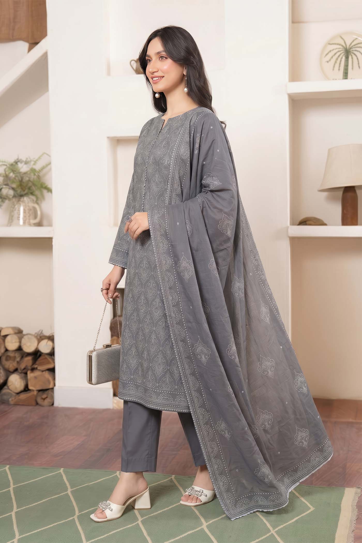 Bagh-e-Iram Jacquard Lawn V2 D01