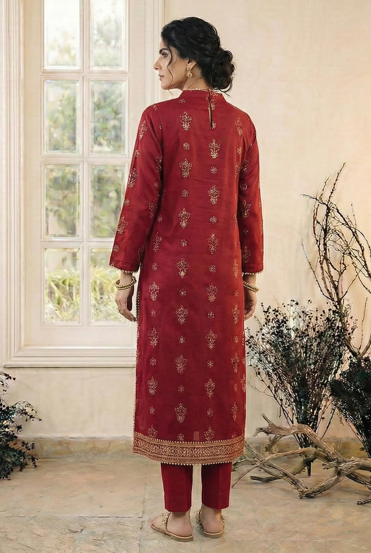 2 Piece Embroidered Dhanak D2