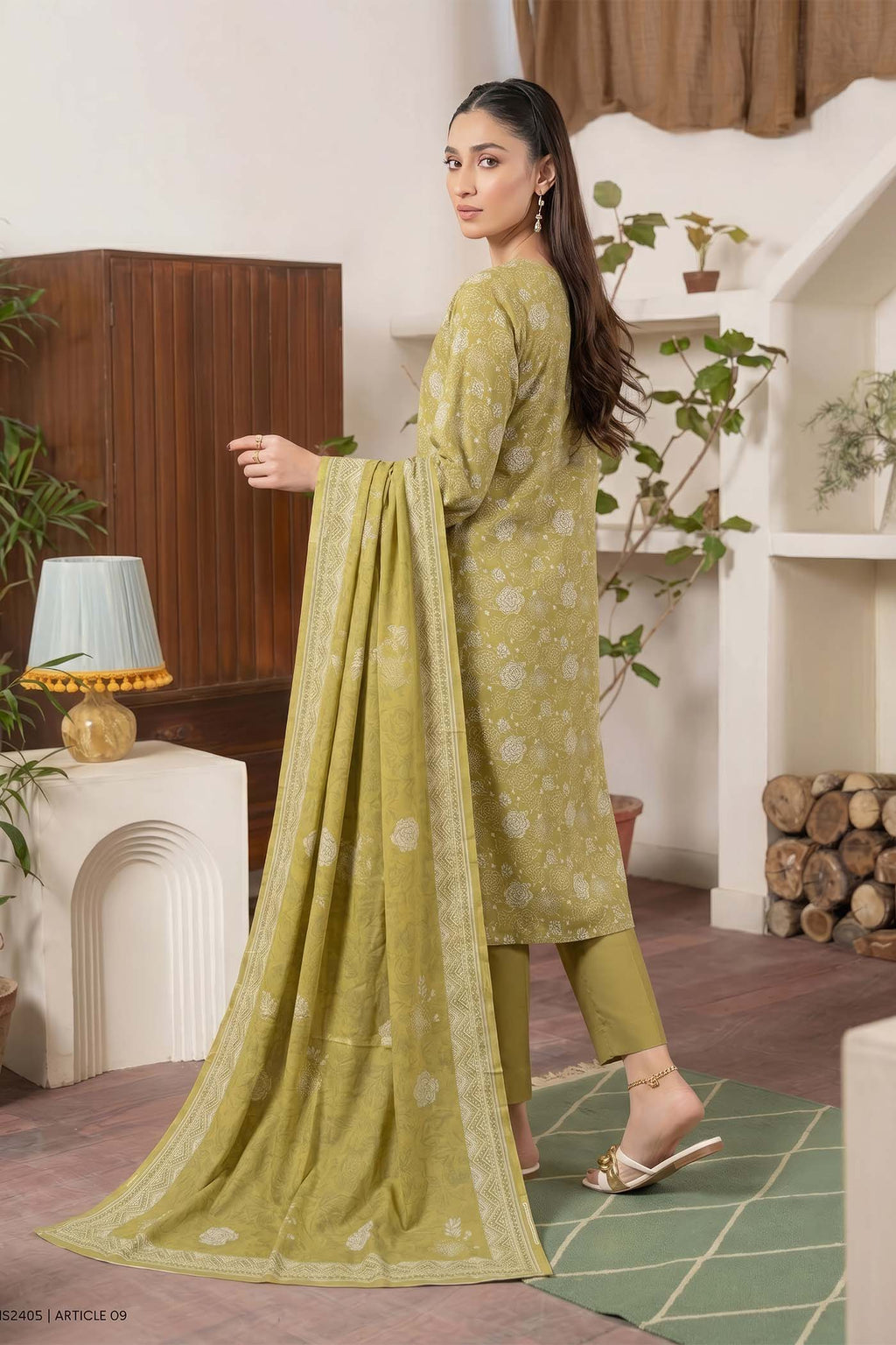 Bagh-e-Iram Jacquard Lawn V2 D02