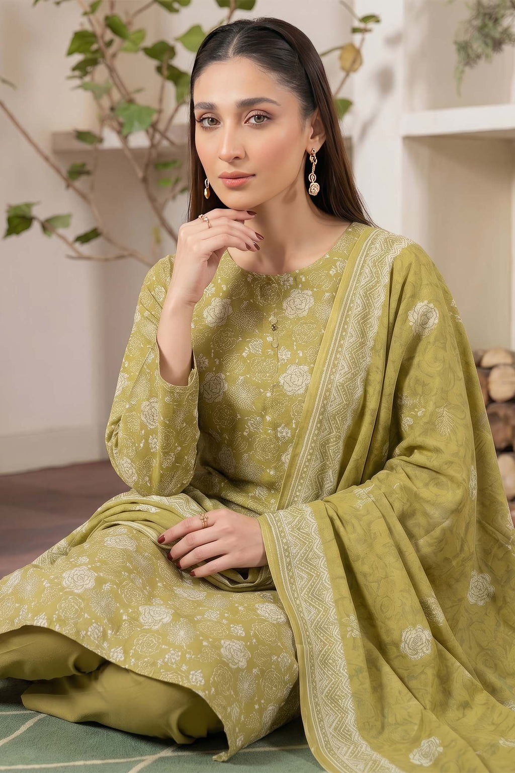 Bagh-e-Iram Jacquard Lawn V2 D02