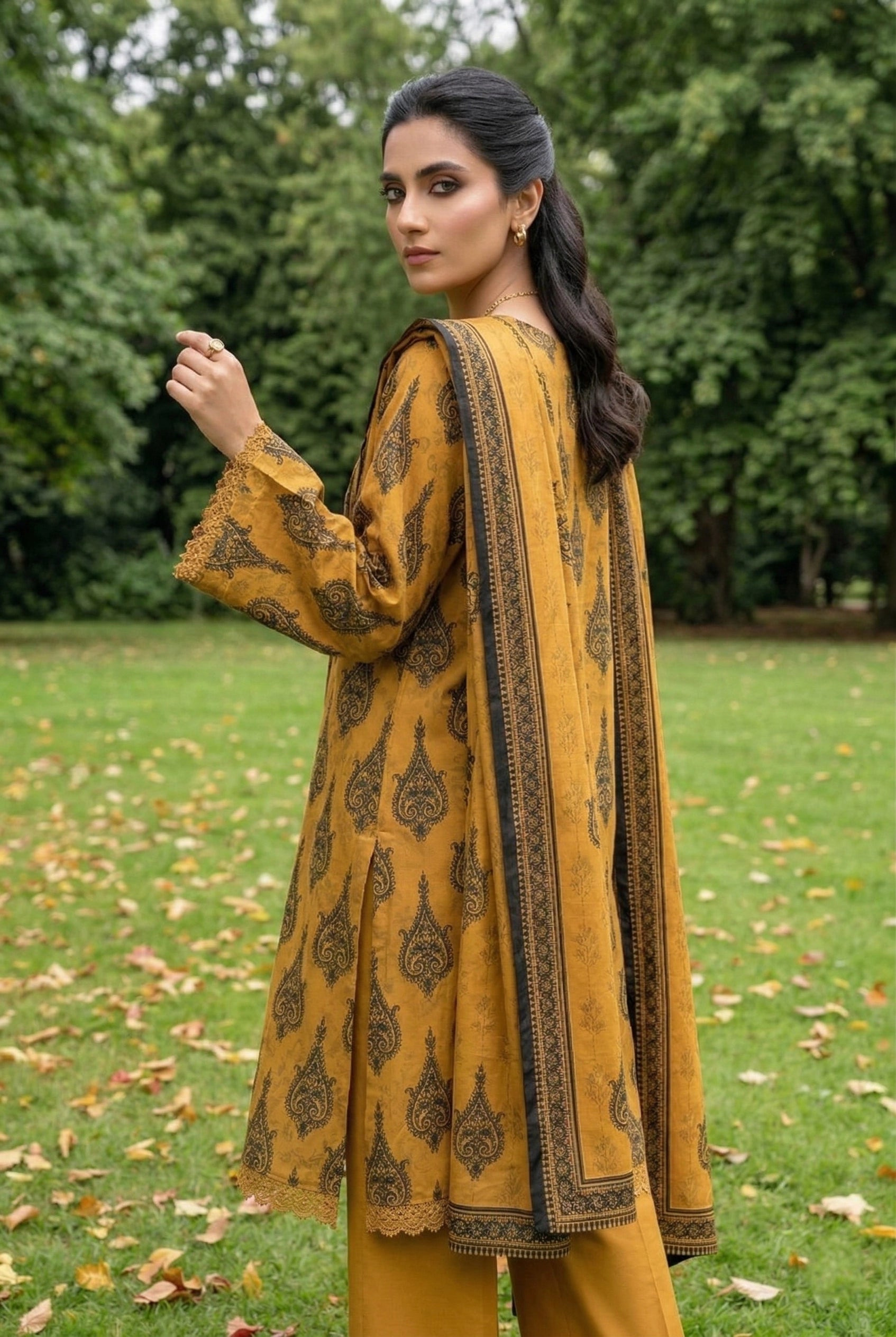 Gul-e-Bahar Printed Lawn D16 Secondary image