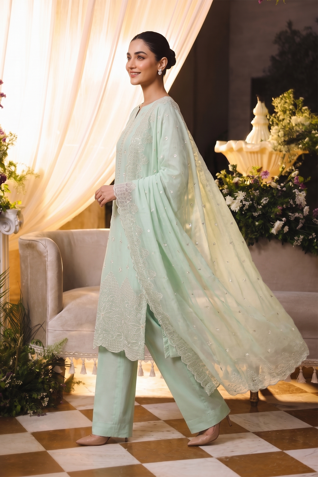 Embroidered Chiffon Chikan Kari 03